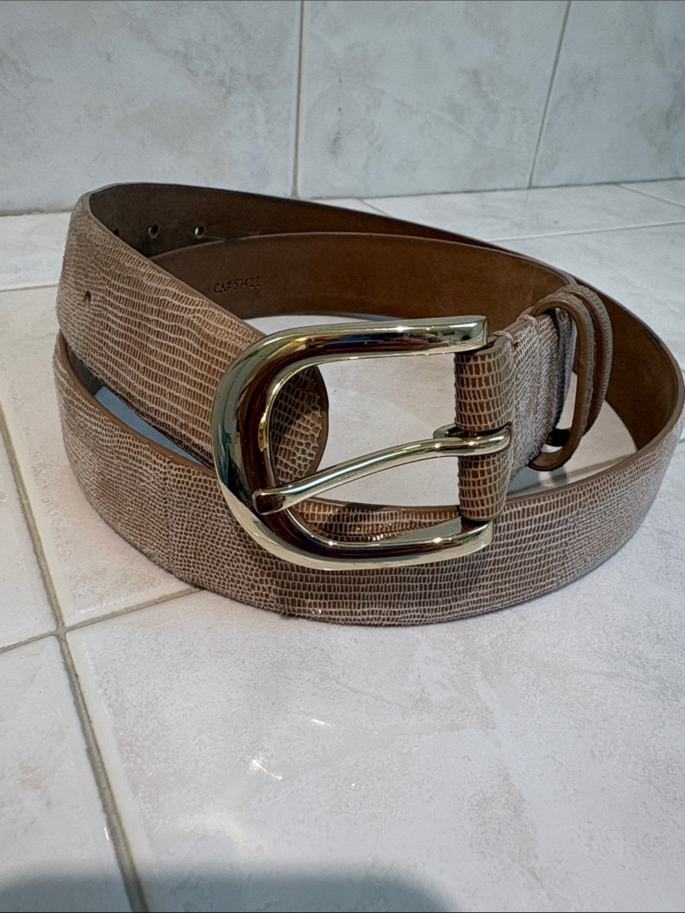 Ann Taylor Taupe Textured Leather Belt with Gold Buckle - Picture 3 of 10
